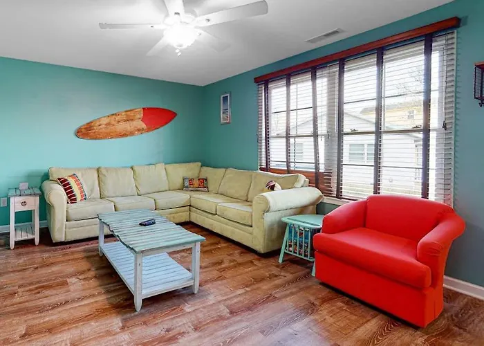 Sunset Drive, Unit A Holiday home *